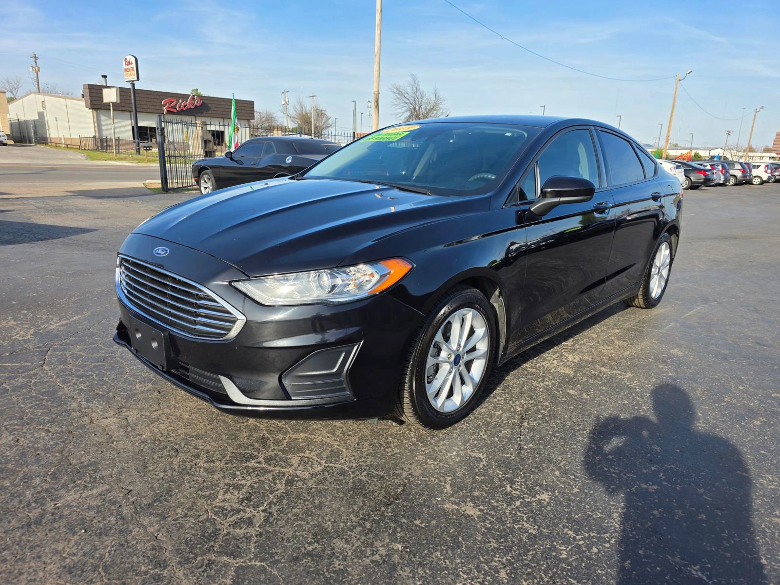 Used 2019 Ford Fusion SE image 1