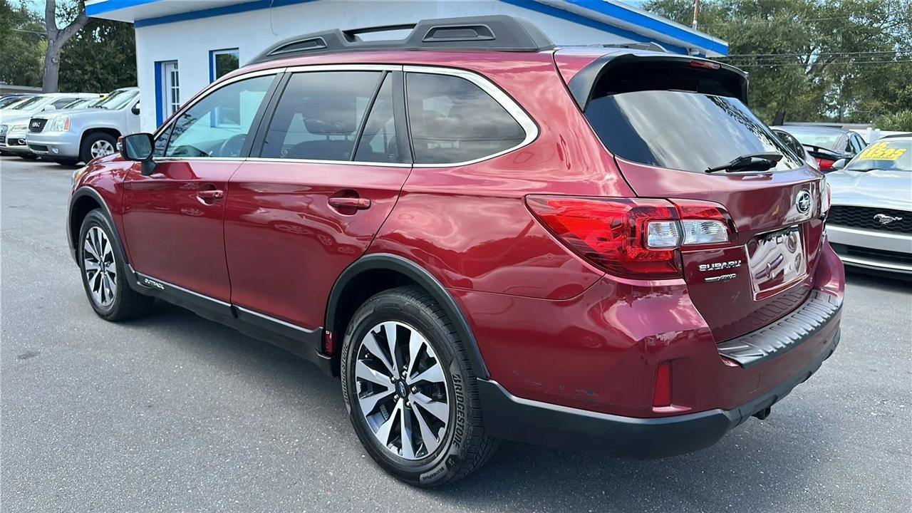 Used 2015 Subaru Outback 2.5i Limited AWD/4WD image 8