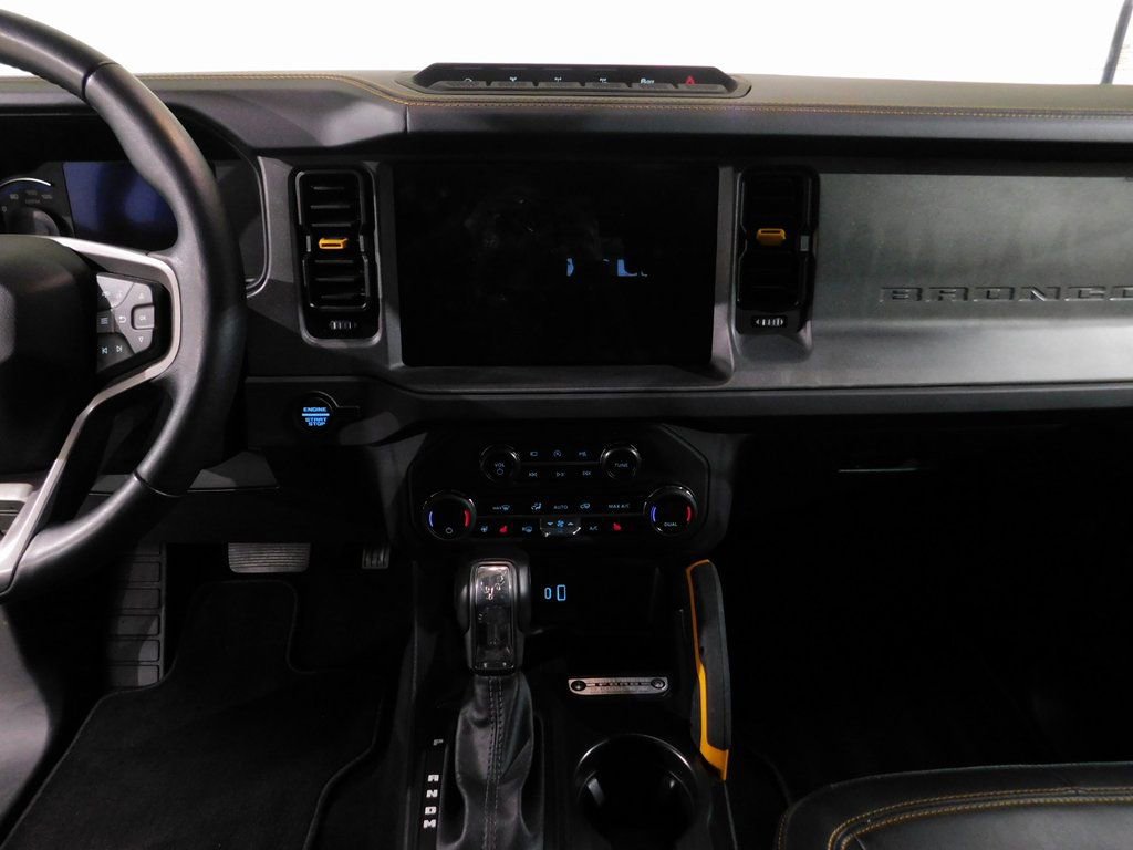 Used 2024 Ford Bronco Badlands image 48