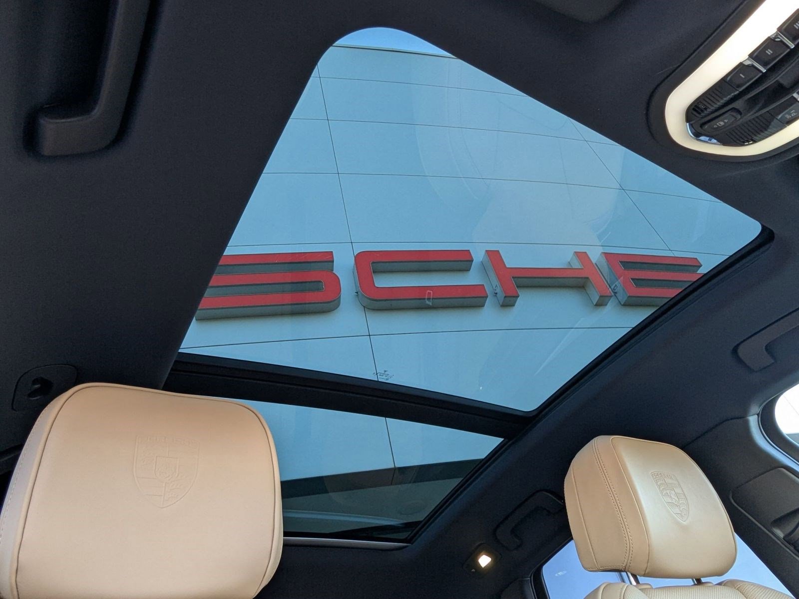 New 2026 Porsche Macan S image 27