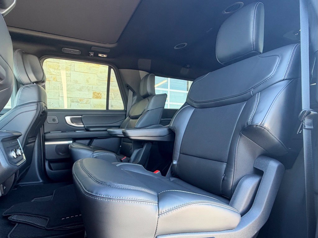 New 2027 Ford Expedition Max Platinum w/ Stealth Appearance Package AWD/4WD image 20