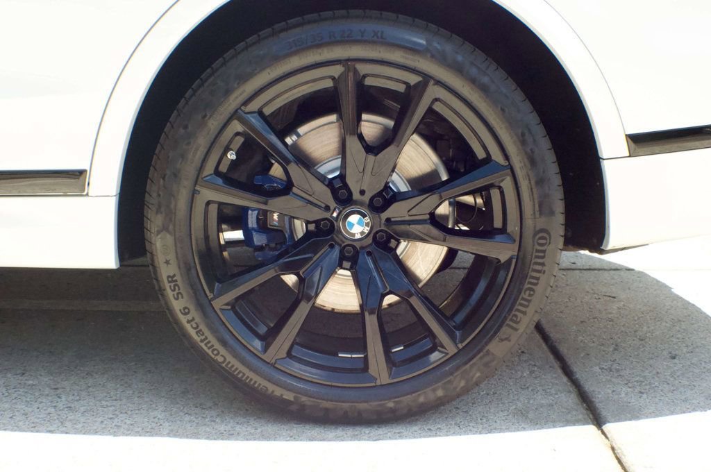 Used 2024 BMW X7 xDrive40i w/ M Sport Package AWD/4WD image 60