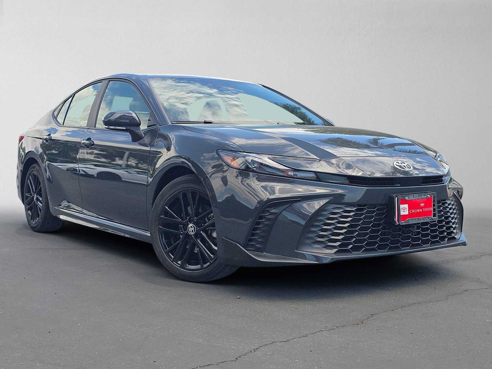Certified 2026 Toyota Camry SE FWD image 1