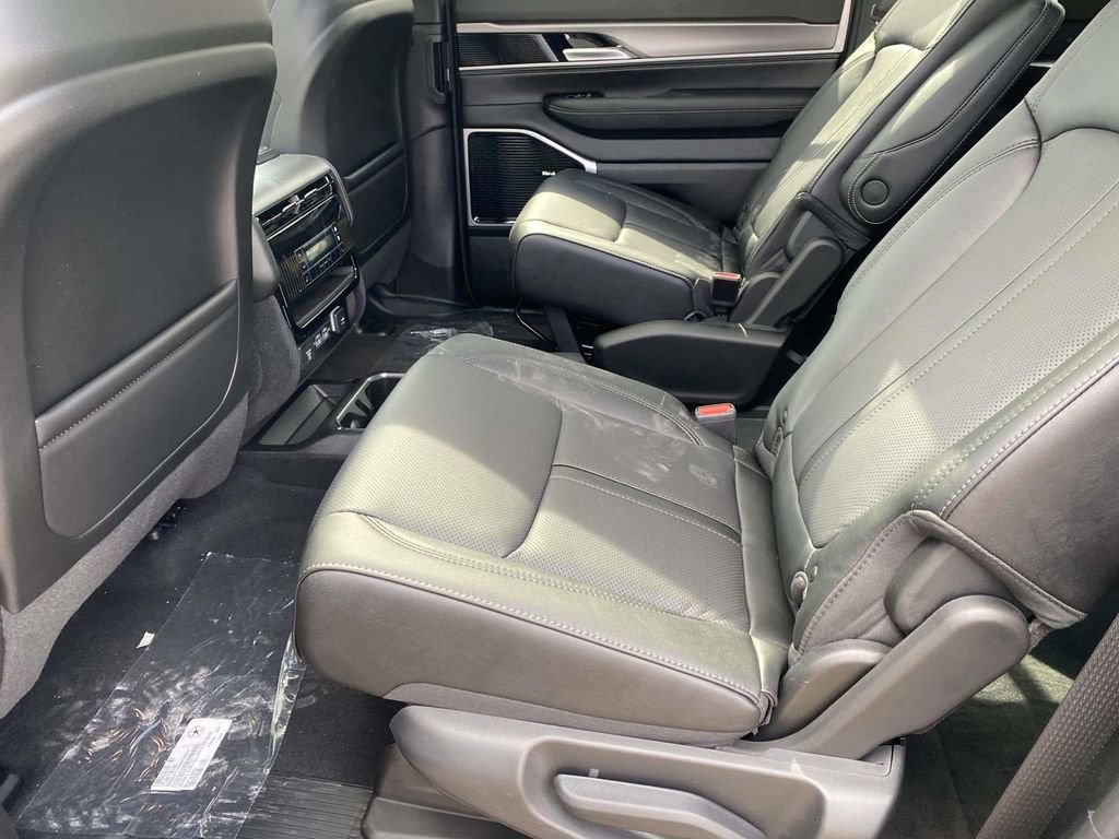 New 2026 Jeep Grand Wagoneer Limited w/ Premium Group II image 10