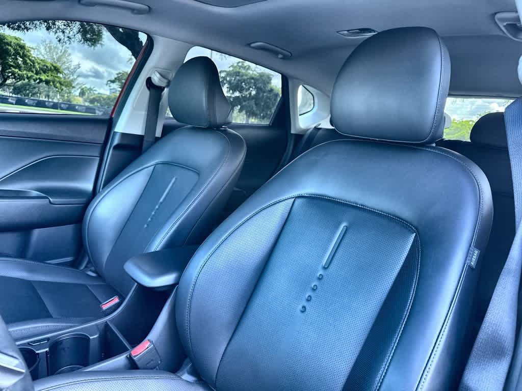 Used 2024 Hyundai Kona Limited FWD image 14
