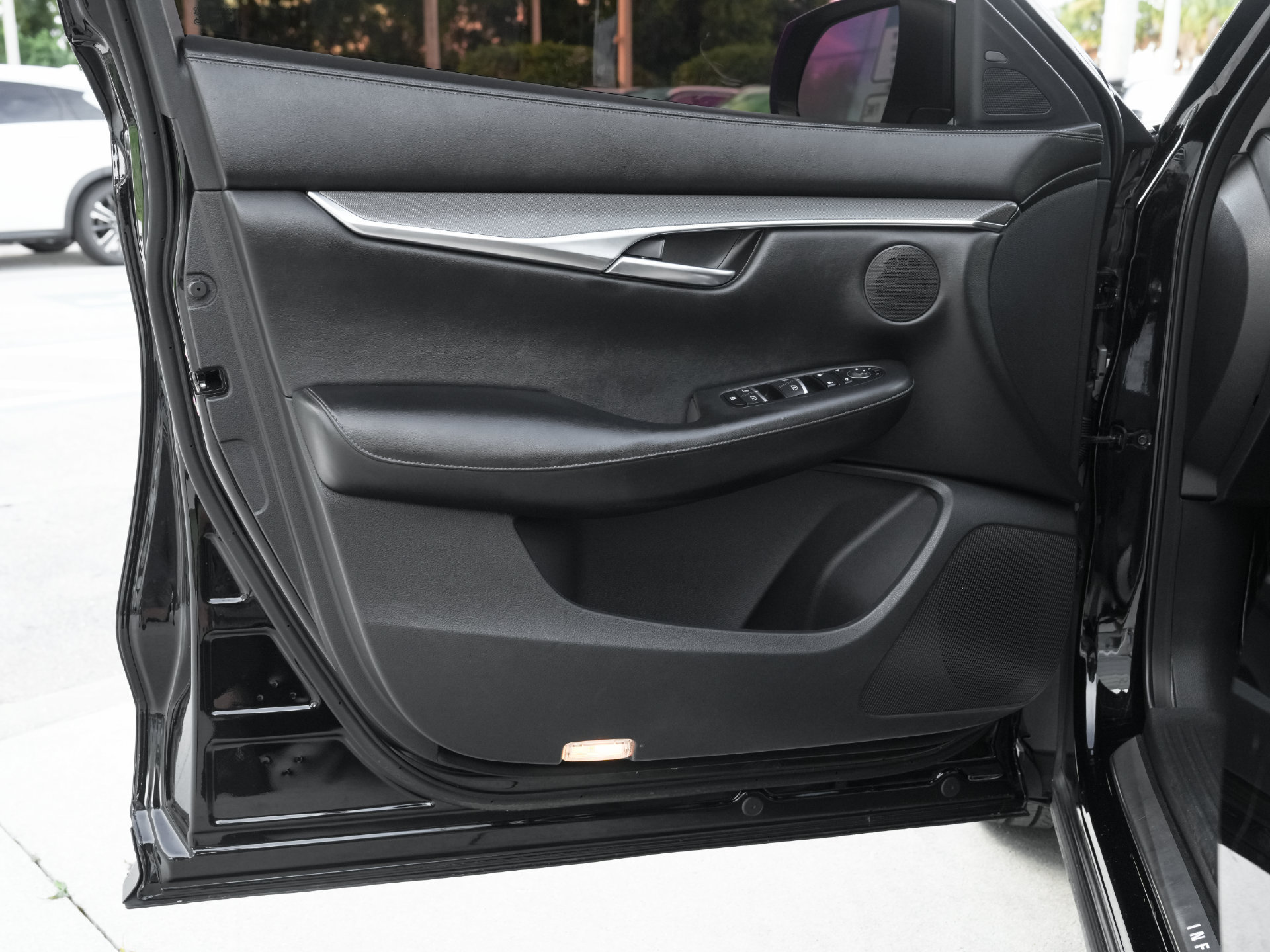 Used 2022 INFINITI QX50 Luxe FWD image 30