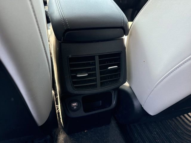 Used 2022 Kia Seltos SX image 16