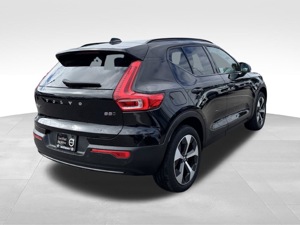 Used 2024 Volvo XC40 B5 Plus w/ Climate Package AWD/4WD image 36