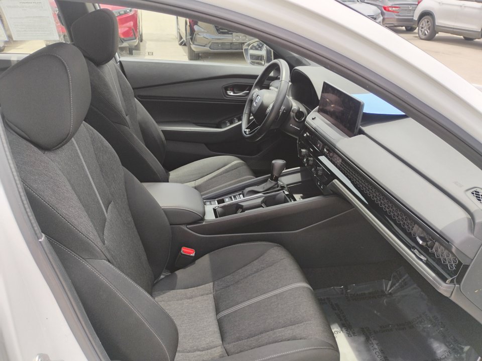 Certified 2025 Honda Accord Sport image 28