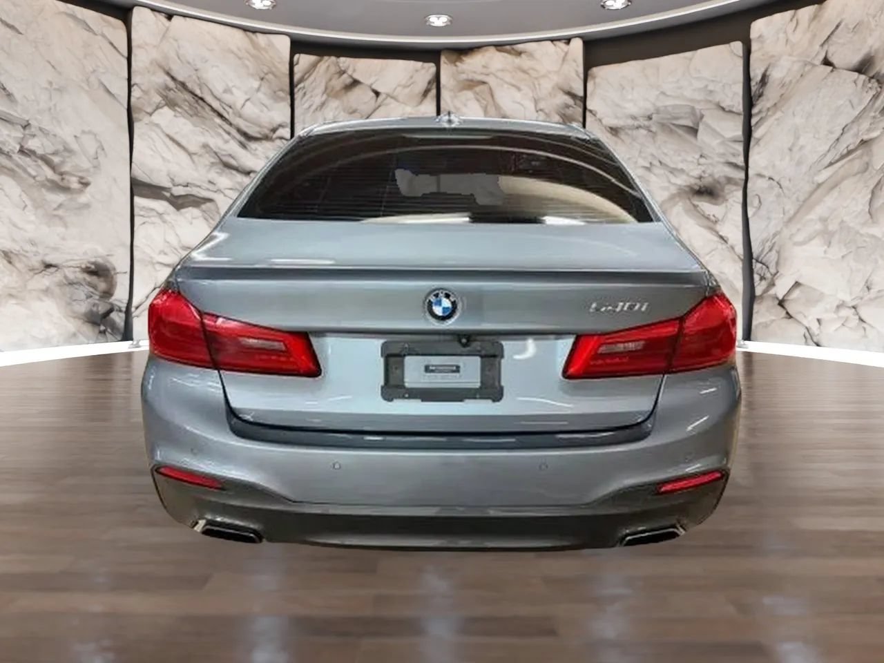 Used 2019 BMW 540i w/ M Sport Package RWD image 4