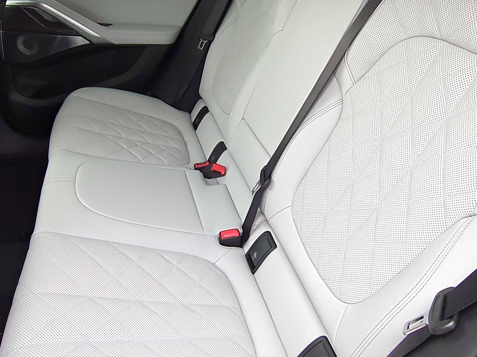 New 2026 BMW X6 M60i image 20