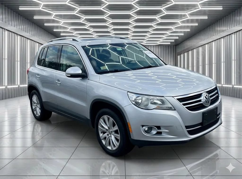 Used 2009 Volkswagen Tiguan SE AWD/4WD image 2