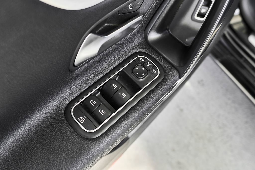 Used 2025 Mercedes-Benz CLA 250 4MATIC image 18