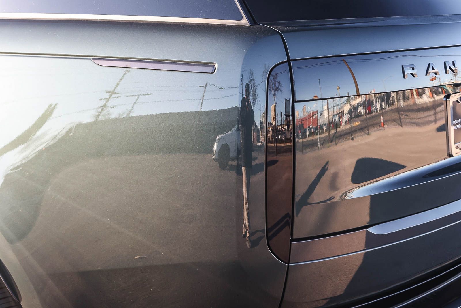 New 2026 Land Rover Range Rover SE image 11