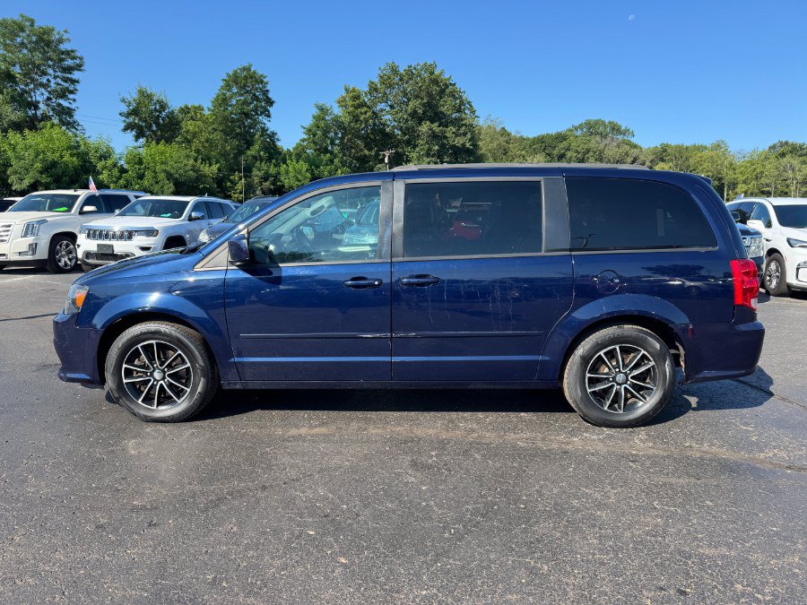 Used 2016 Dodge Grand Caravan R/T w/ Driver Convenience Group FWD image 2