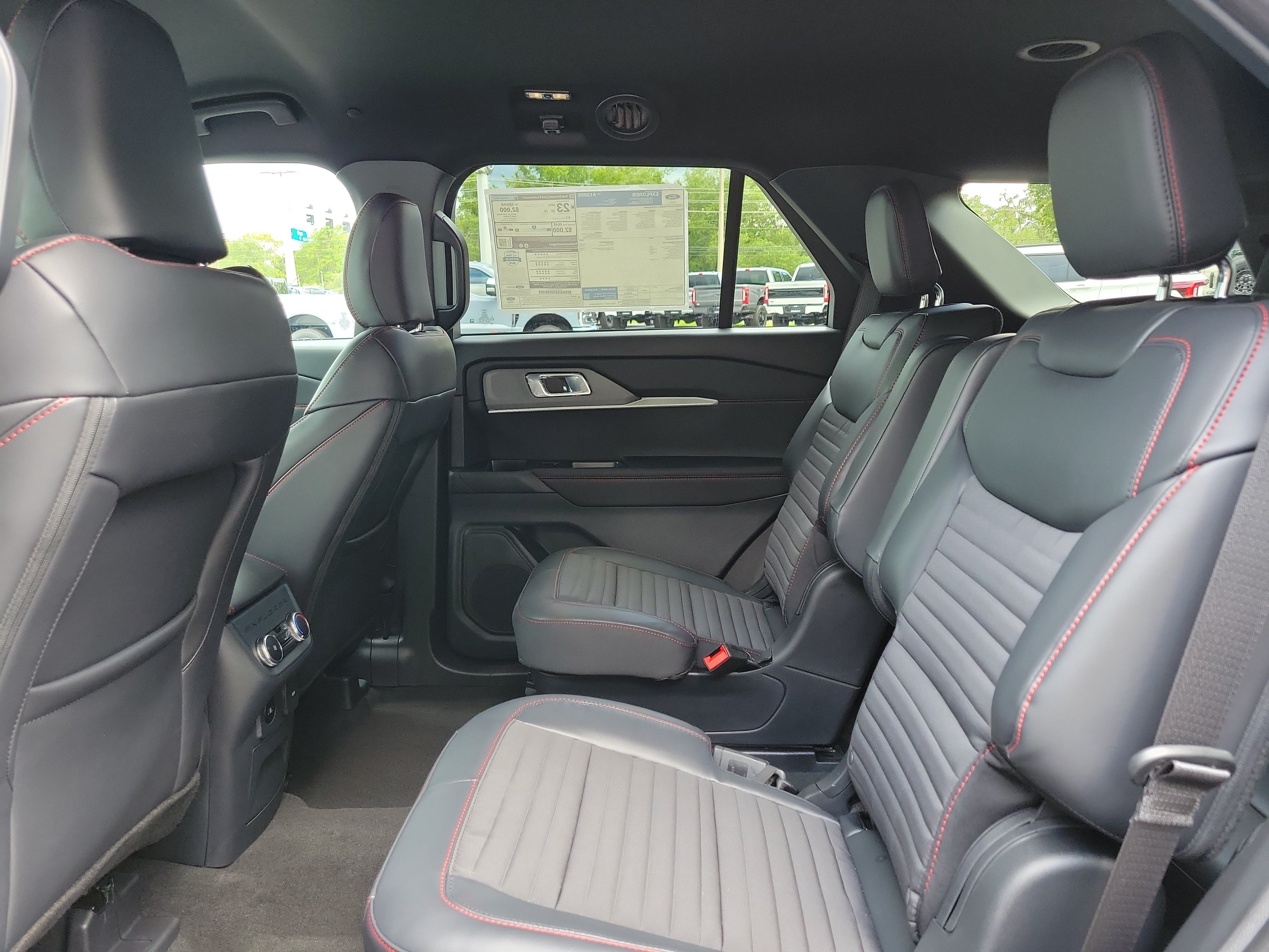 New 2027 Ford Explorer ST-Line w/ ST-Line Street Pack RWD image 20