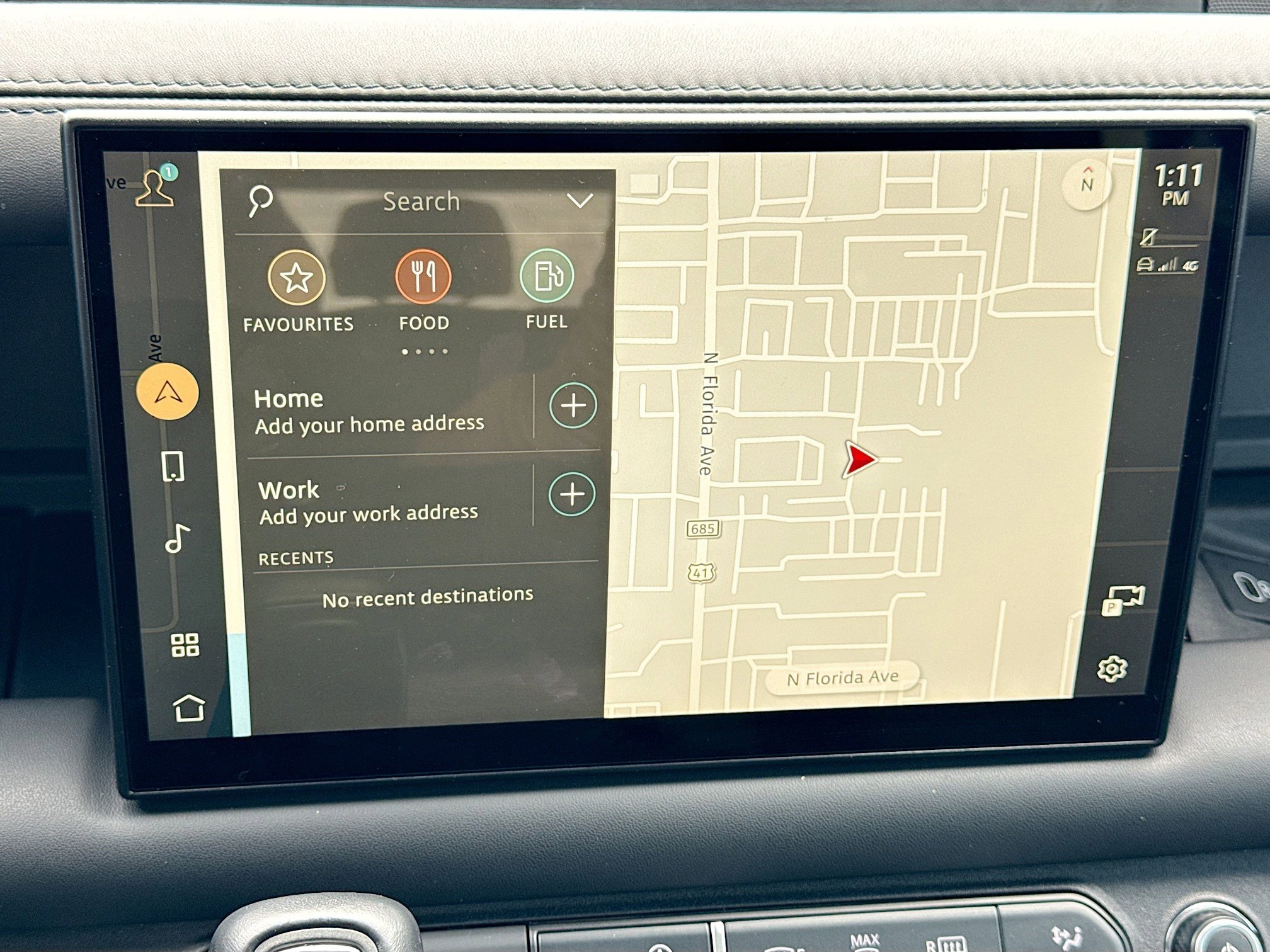 Used 2023 Land Rover Defender 90 V8 image 32