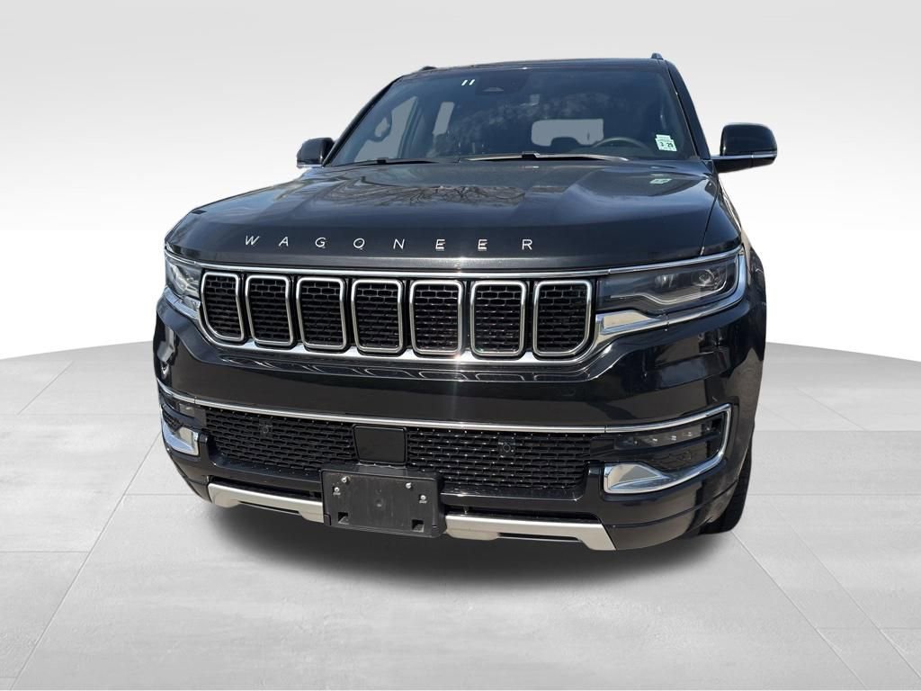 Used 2024 Jeep Wagoneer L Series II w/ Flexible Seating Group image 2