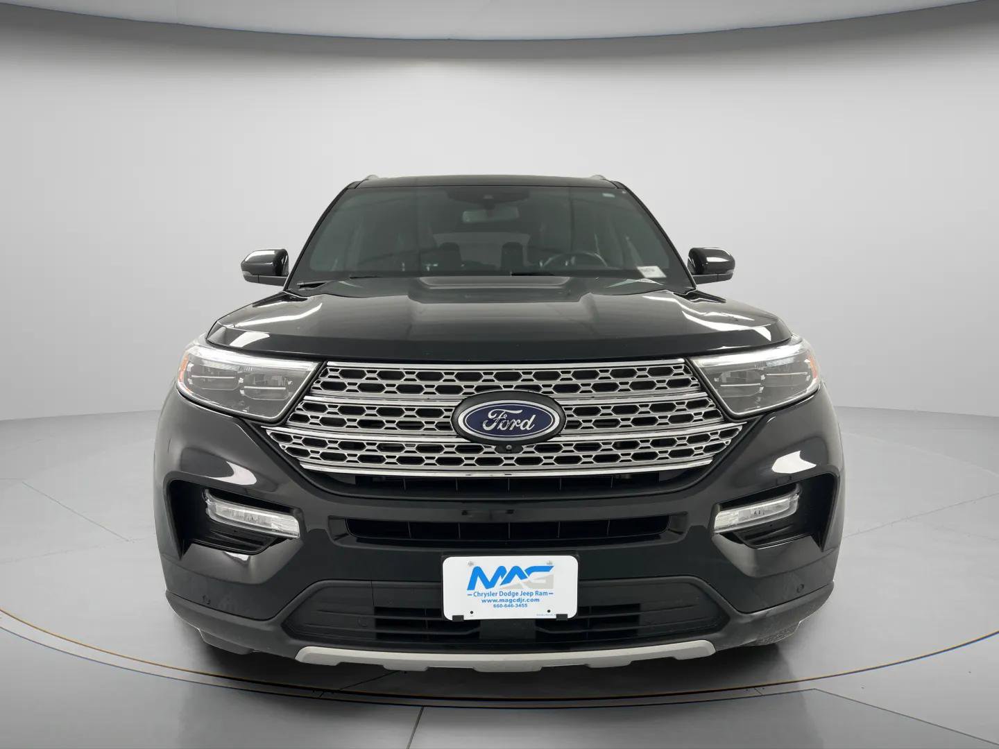 Used 2020 Ford Explorer Limited AWD/4WD image 3