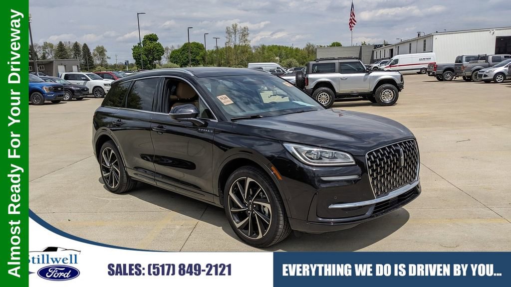Used 2023 Lincoln Corsair Grand Touring w/ Equipment Group 302A AWD/4WD image 1