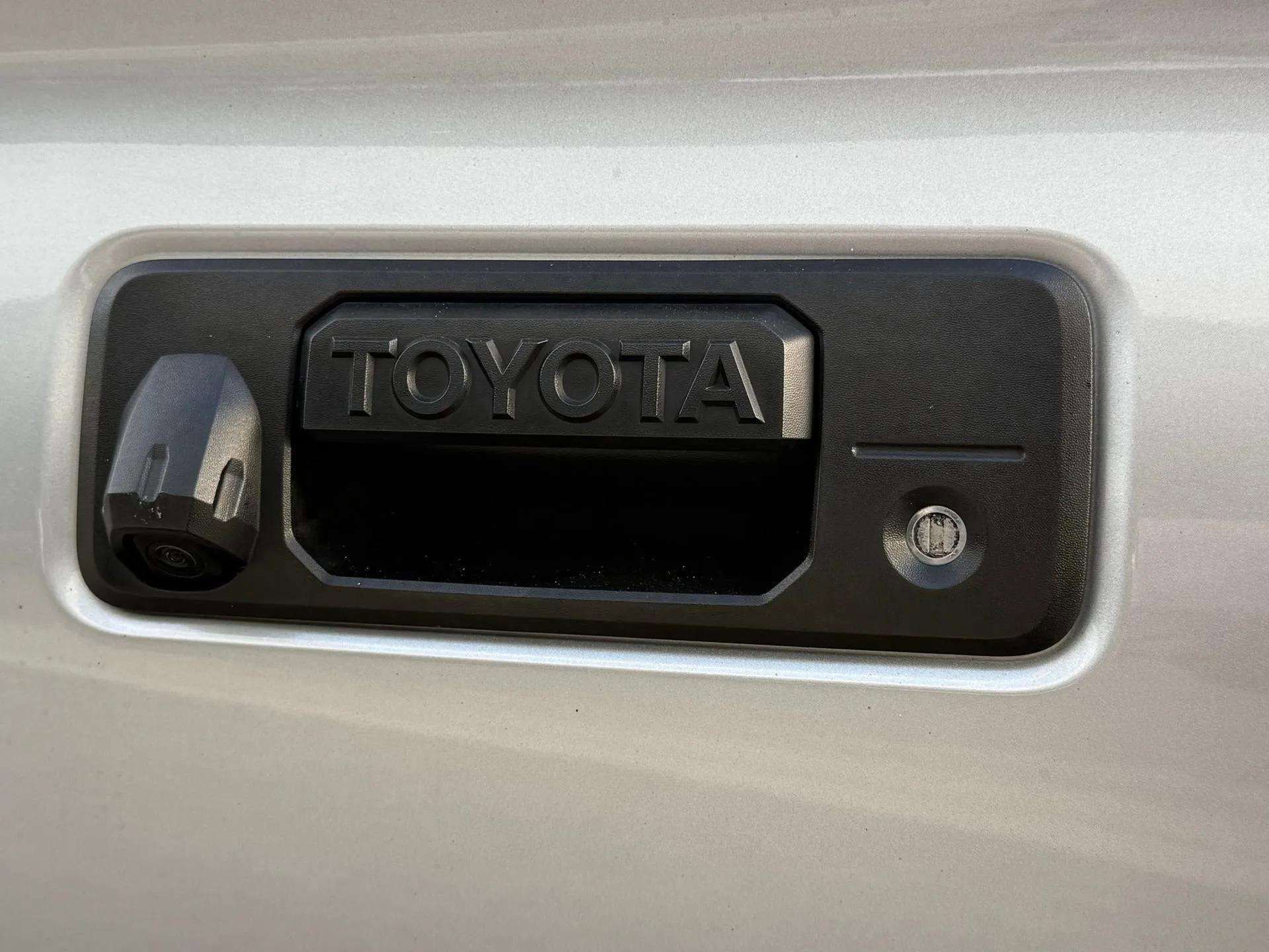 Used 2020 Toyota Tacoma SR5 image 17