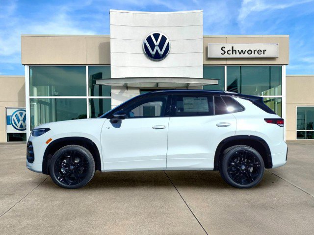 New 2026 Volkswagen Tiguan SE R-Line