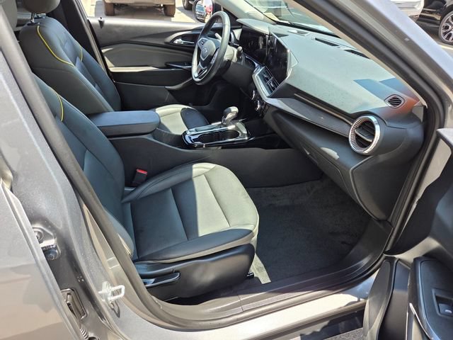 Used 2024 Chevrolet Trax ACTIV w/ Driver Confidence Package FWD image 15