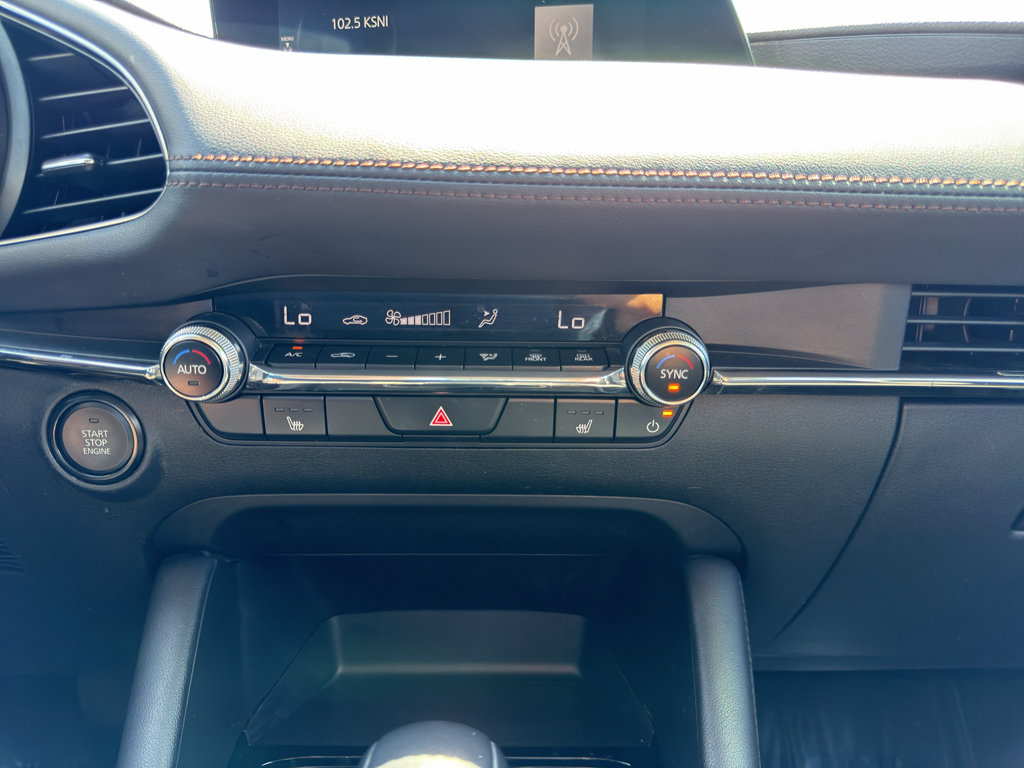 Used 2024 MAZDA MAZDA3 s FWD image 9