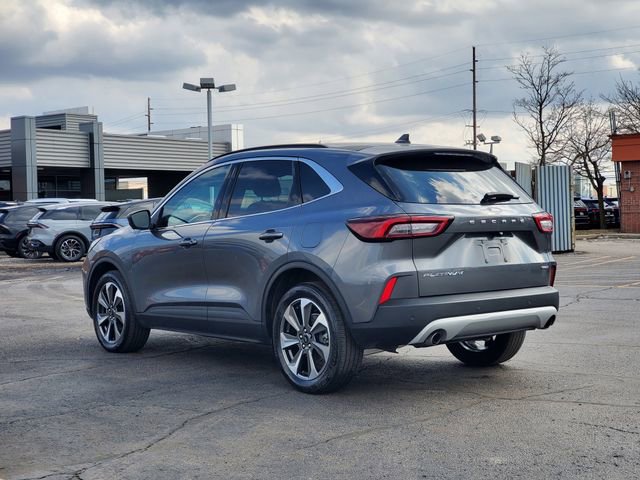 Used 2023 Ford Escape Platinum image 2