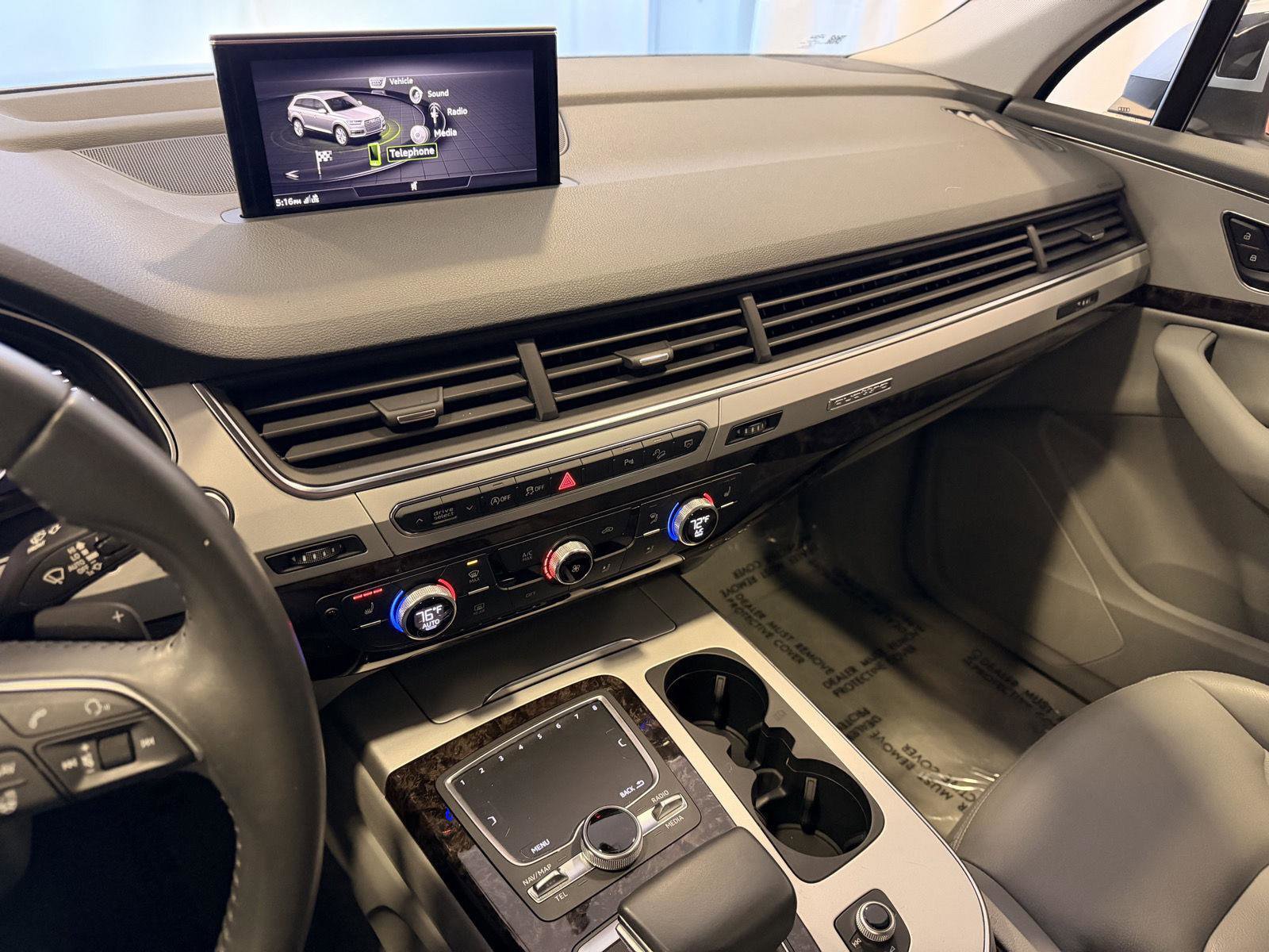 Used 2019 Audi Q7 2.0T Premium w/ Cold Weather Package image 18