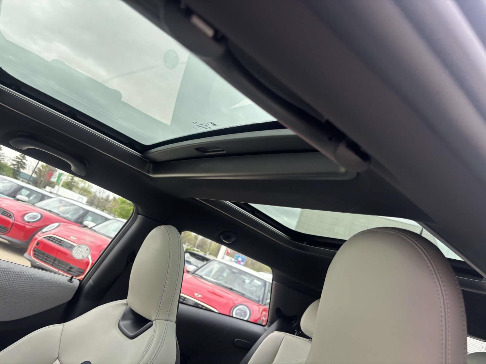 New 2026 MINI Cooper 2-Door Hardtop FWD image 26