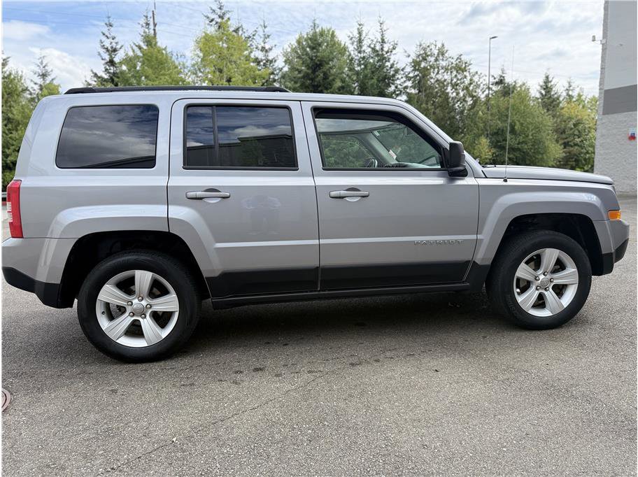 Used 2017 Jeep Patriot Latitude image 6
