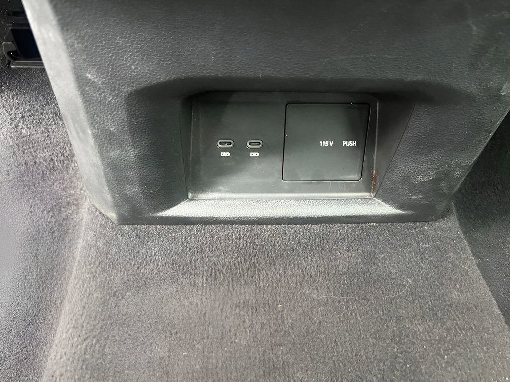 Used 2023 Volkswagen Atlas SE AWD/4WD image 28