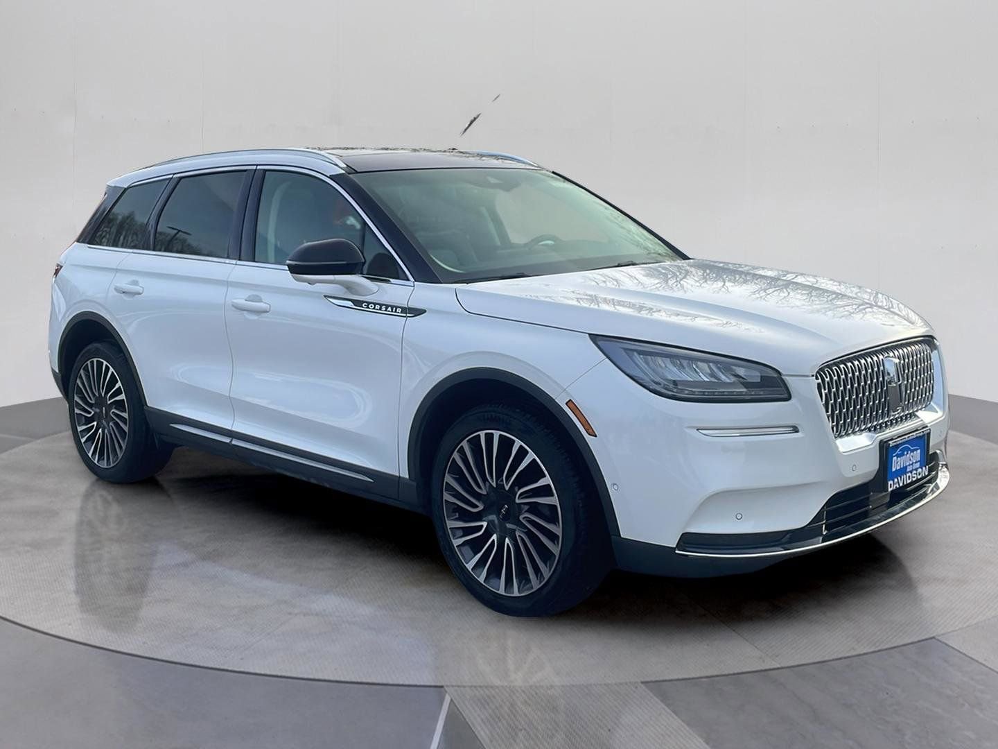 Used 2021 Lincoln Corsair Reserve w/ Equipment Group 201A image 9