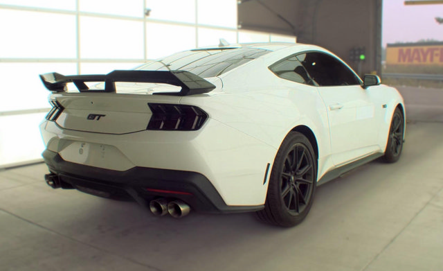 Used 2024 Ford Mustang GT Premium RWD image 2