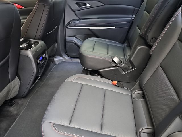 Used 2025 Chevrolet Traverse Z71 w/ Driver Confidence Package AWD/4WD image 17