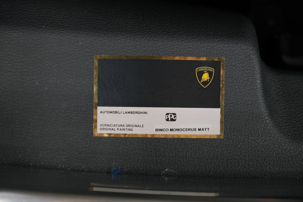 Used 2022 Lamborghini Urus AWD/4WD image 68