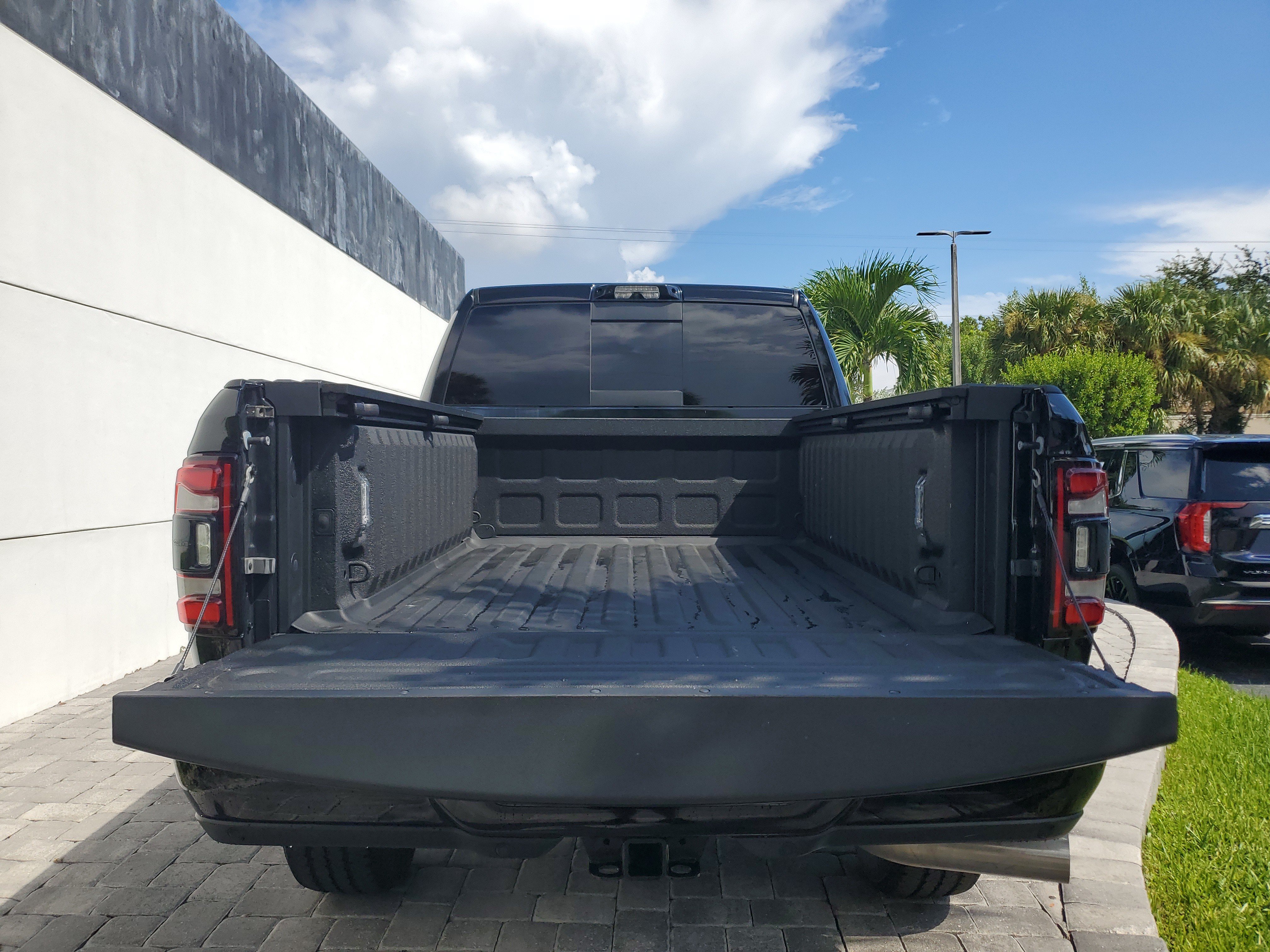 Used 2022 RAM 2500 Limited AWD/4WD image 8
