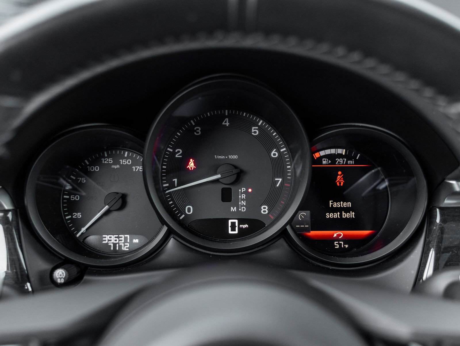 Certified 2023 Porsche Macan image 29