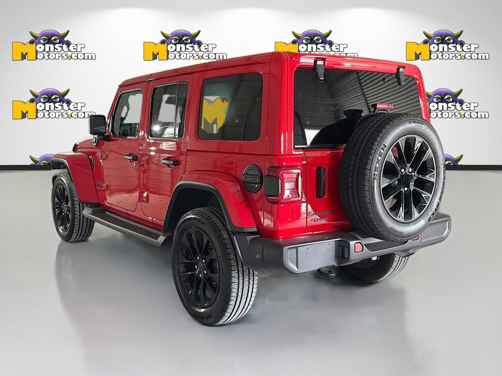 Used 2025 Jeep Wrangler Unlimited Sahara image 7