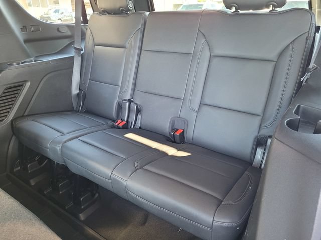 Used 2022 Chevrolet Tahoe LT w/ Luxury Package AWD/4WD image 18
