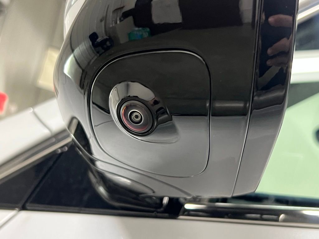 New 2026 Buick Enclave Avenir w/ Super Cruise Package image 13