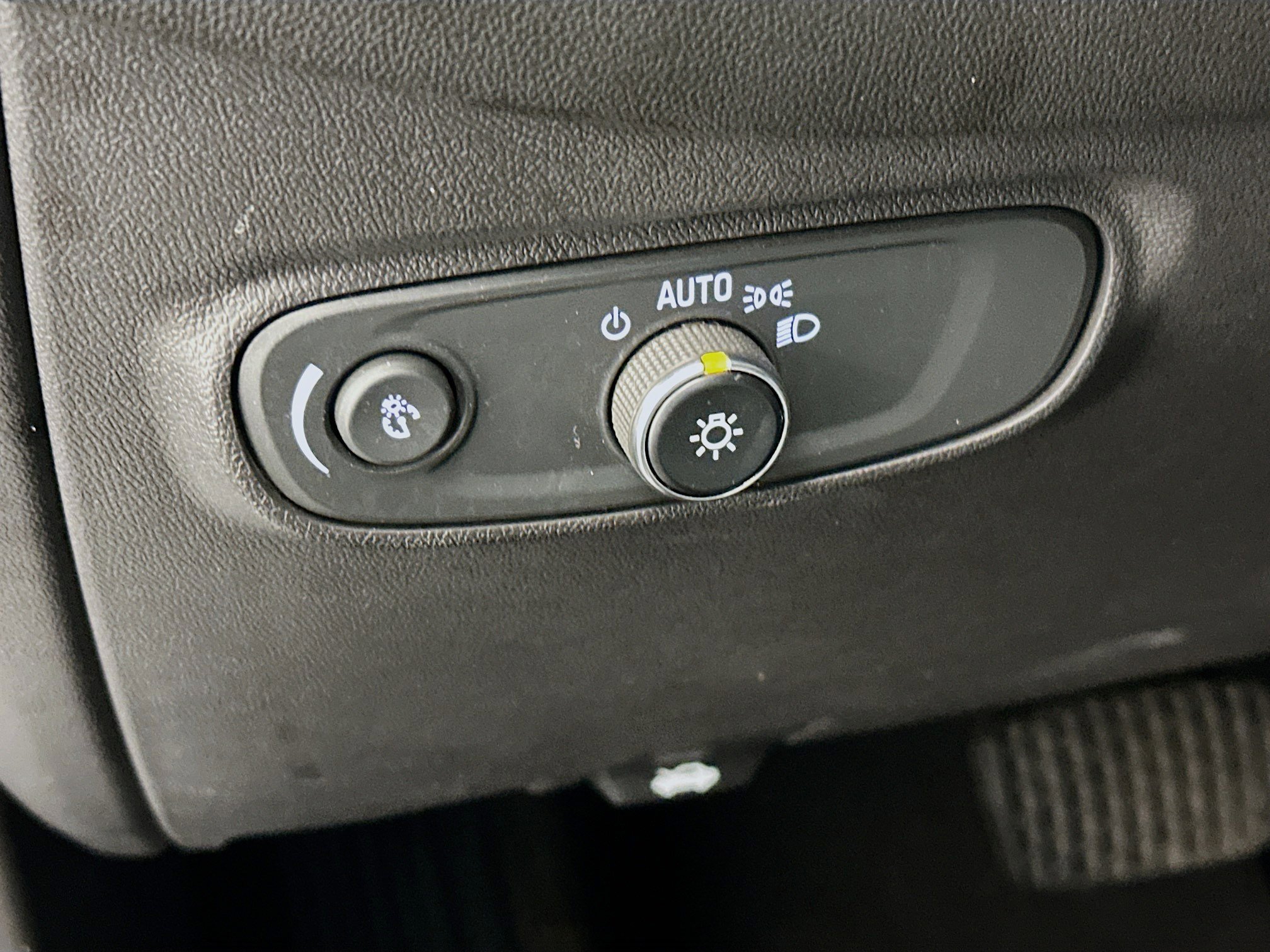 Used 2022 Chevrolet Equinox LT image 17