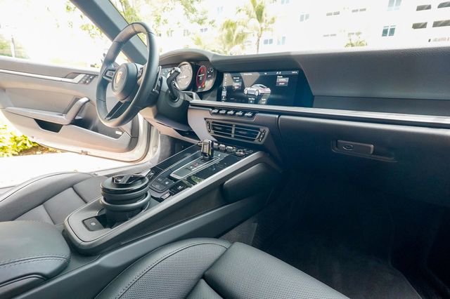 Used 2021 Porsche 911 Carrera 4 AWD/4WD image 75