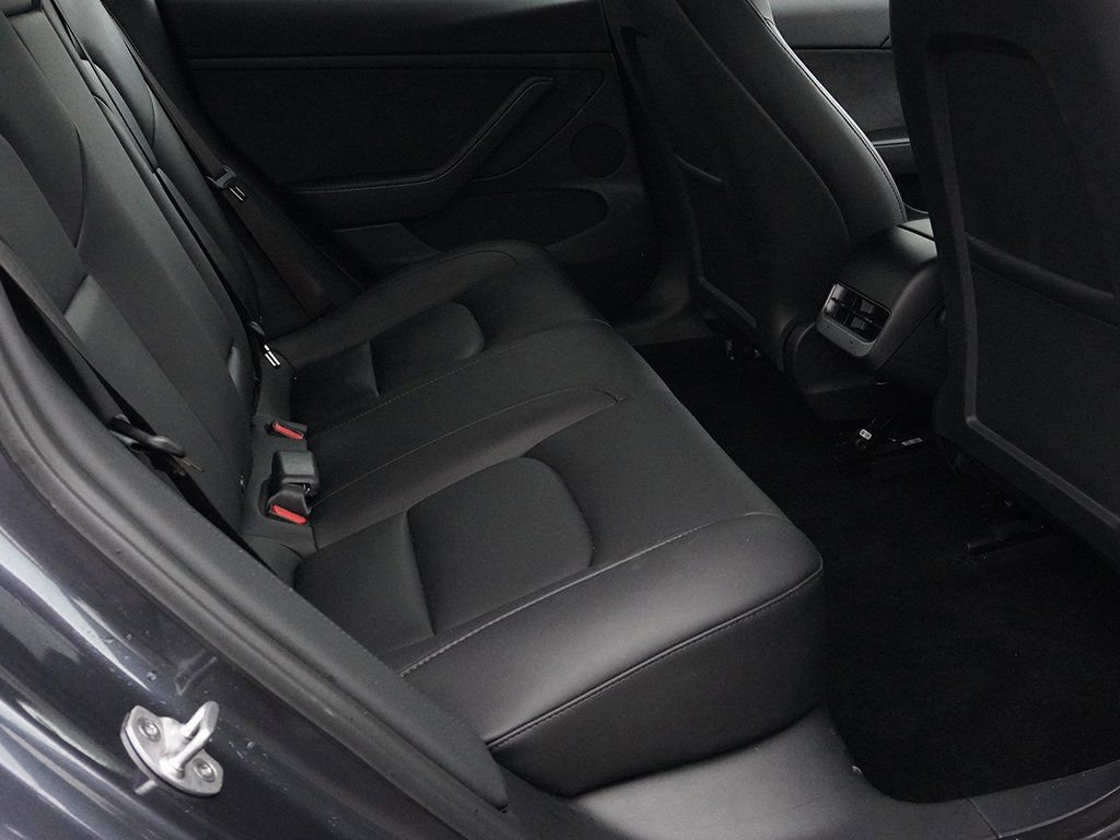 Used 2023 Tesla Model 3 Standard Range image 34