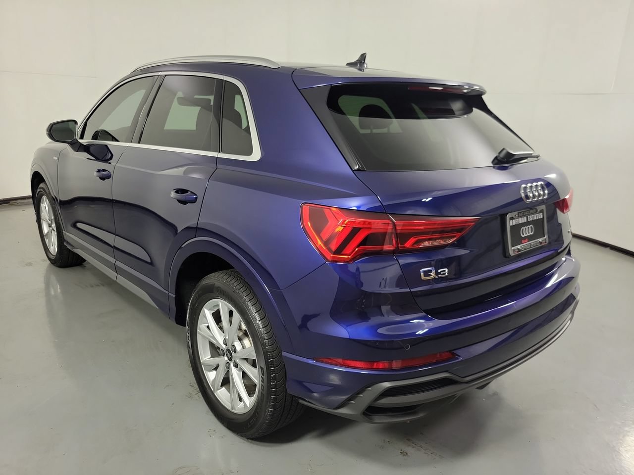 Used 2025 Audi Q3 2.0T Premium w/ Convenience Package AWD/4WD image 6