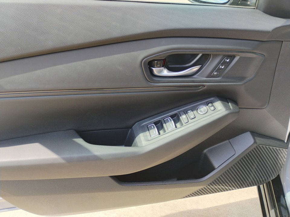 Certified 2025 Honda Accord EX-L image 32