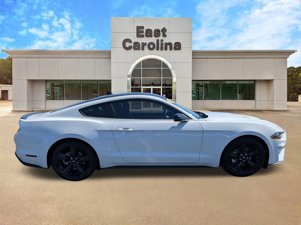 Used 2022 Ford Mustang Coupe w/ Black Accent Package RWD image 2