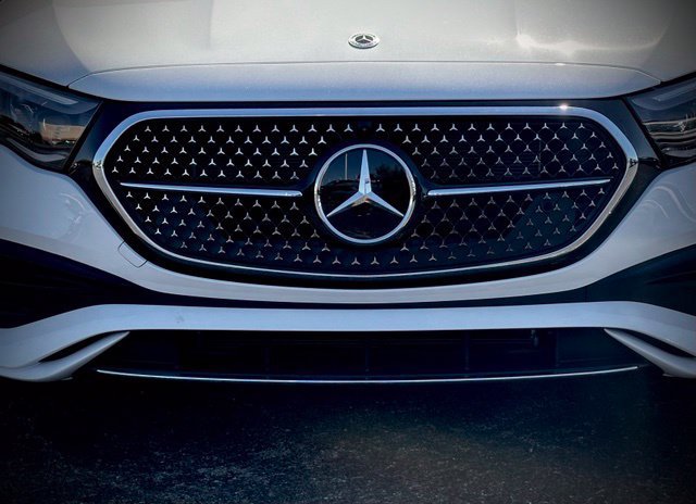 New 2027 Mercedes-Benz E 450 4MATIC Sedan image 4