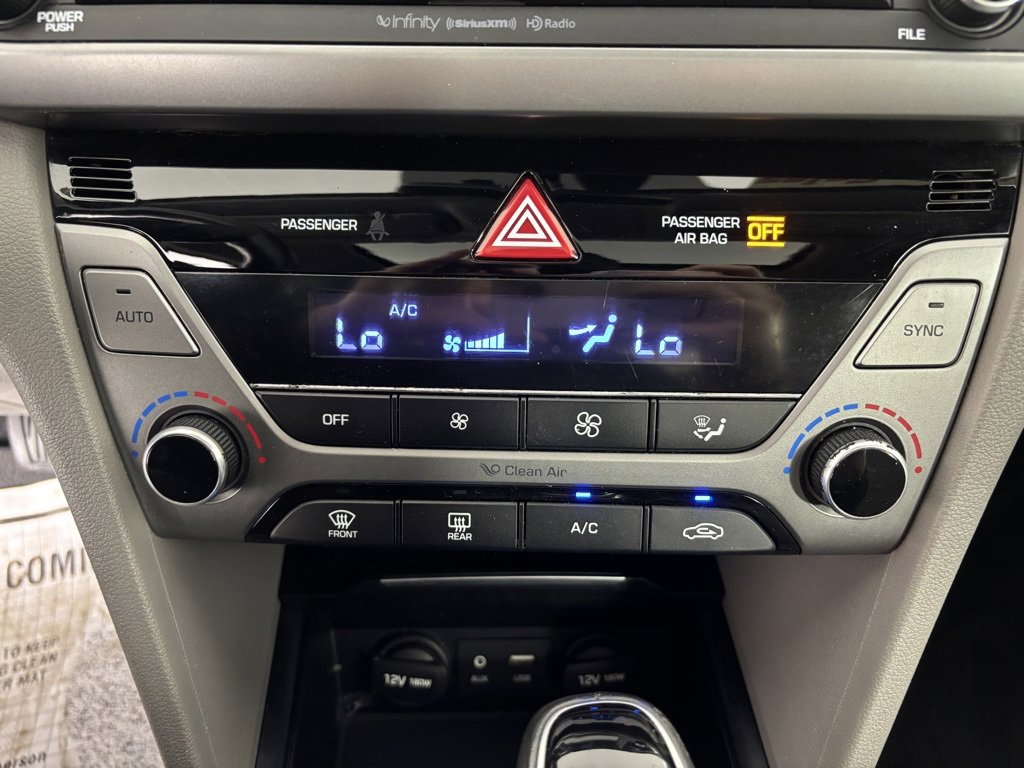 Used 2017 Hyundai Elantra Limited w/ Limited Tech Package 04 image 23